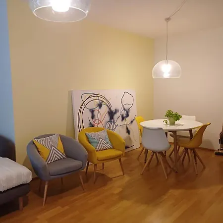 10min To The Center Modern Flat *
